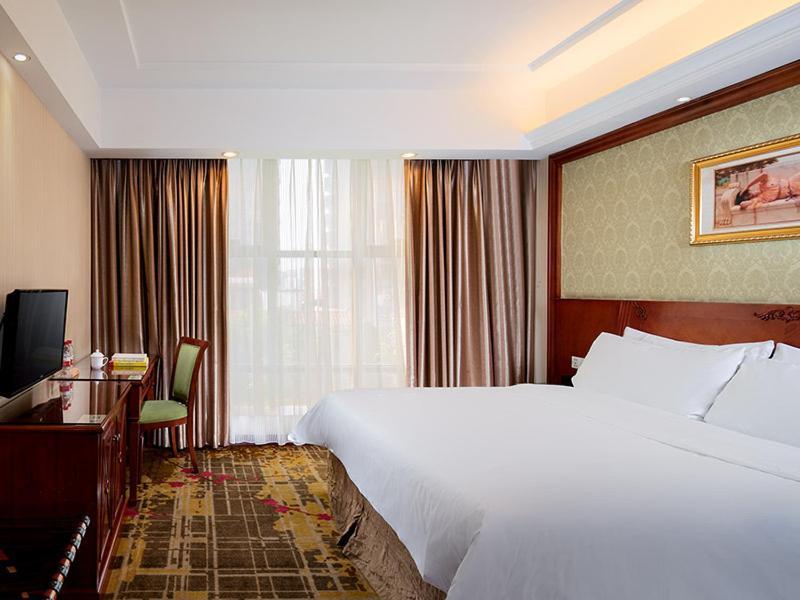 Vienna Hotel Dongguan Hou Street Wanda Plaza Exterior foto